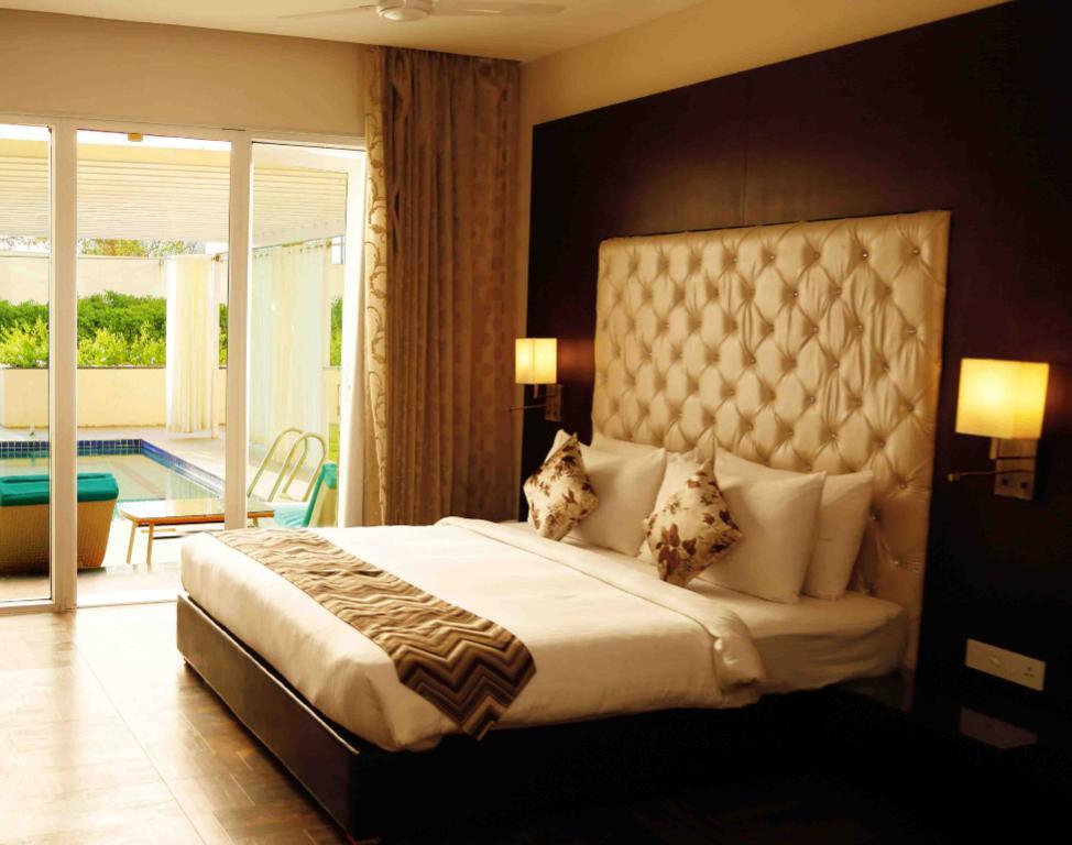Hotel The Arindum Katni Eksteriør billede